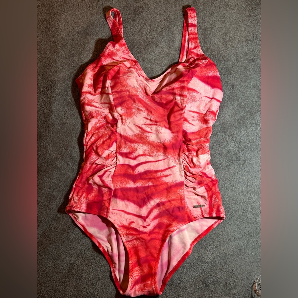 EUC: NASS One-piece bathing suit